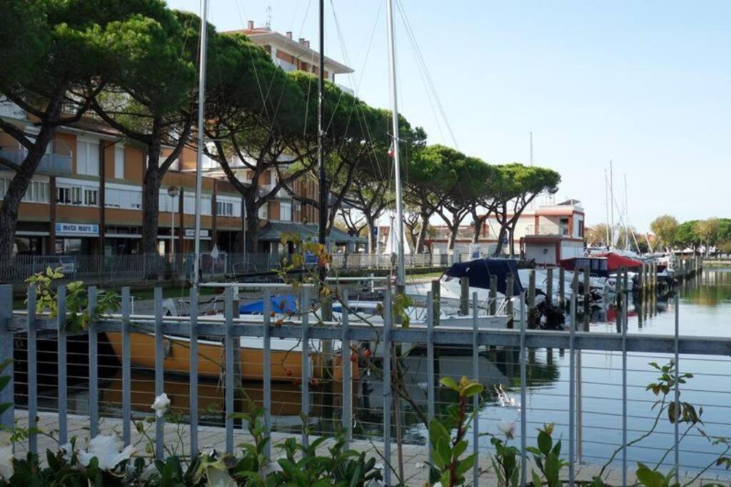 Cosy Apartment With Fantastic View Caorle Exterior foto